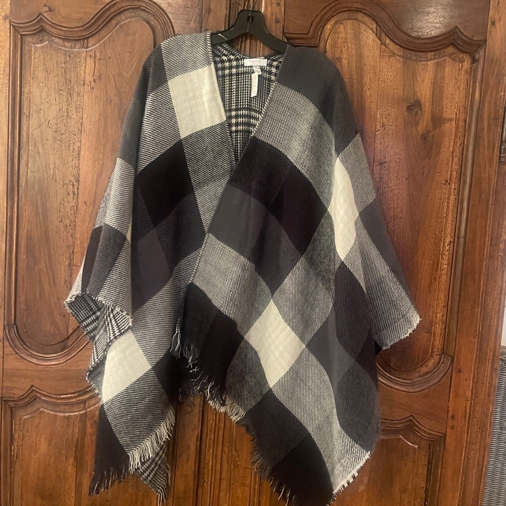 Black and White Plaid Wrap by Top It Off- one Size, NWT